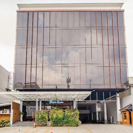 Oyo 1805 Fatmawati Mansion Syariah Hotell Jakarta Exteriör bild