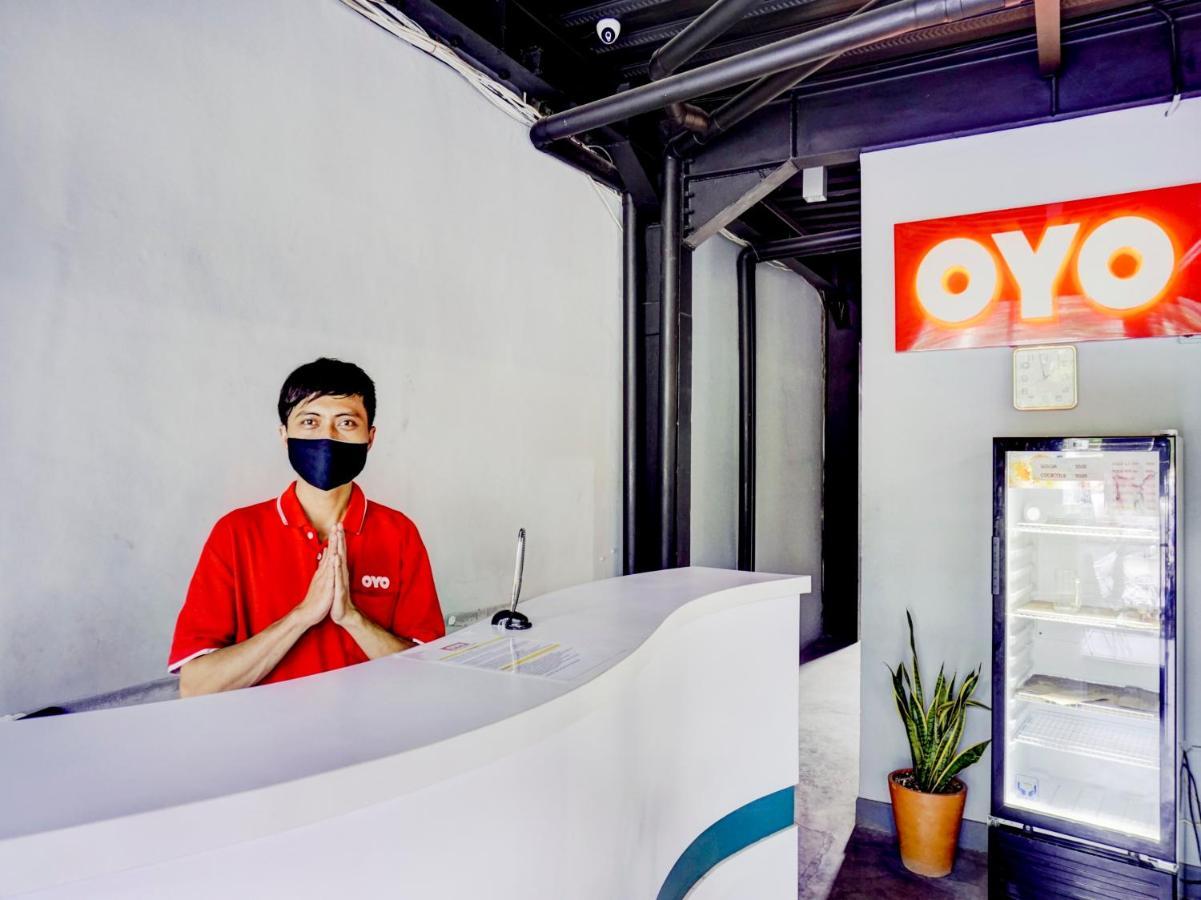 Oyo 1805 Fatmawati Mansion Syariah Hotell Jakarta Exteriör bild