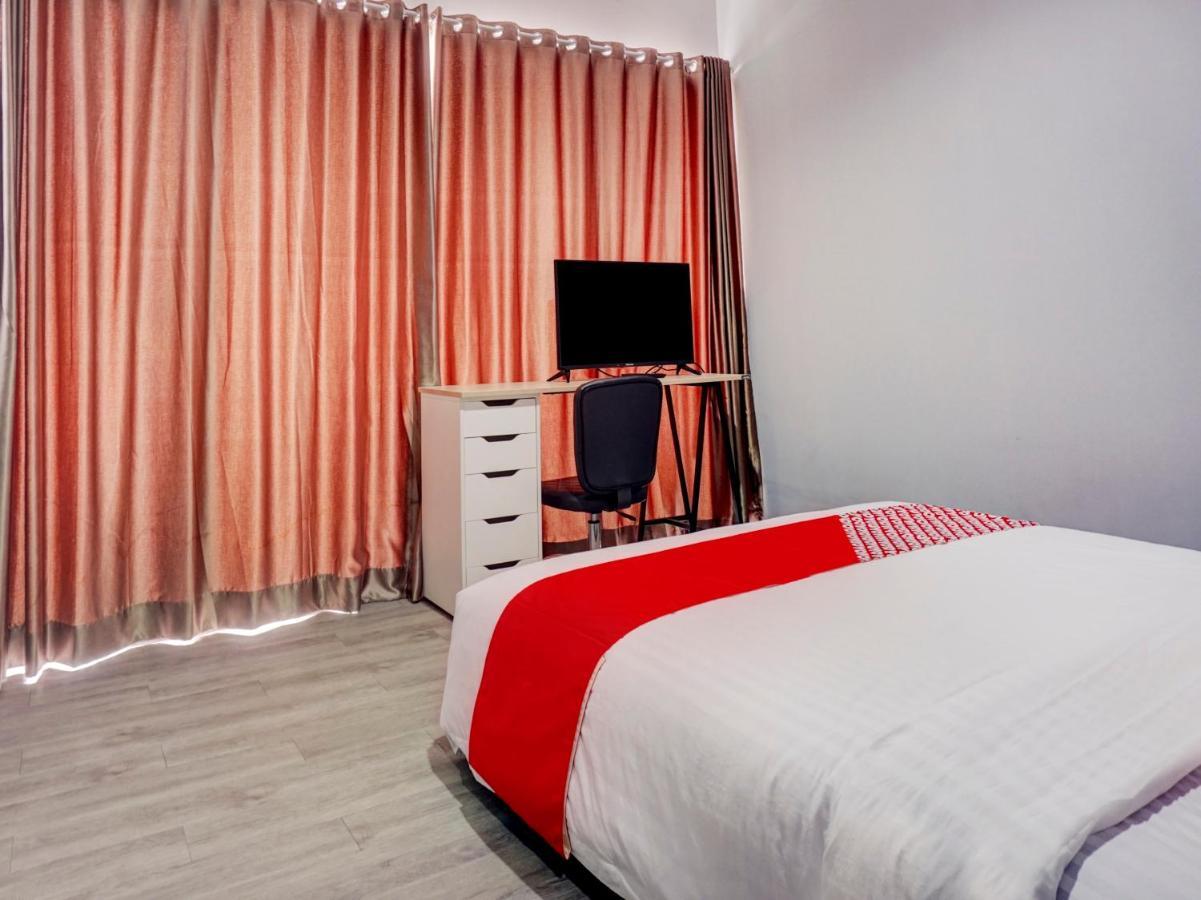 Oyo 1805 Fatmawati Mansion Syariah Hotell Jakarta Exteriör bild