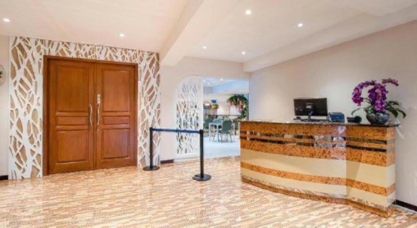 Oyo 1805 Fatmawati Mansion Syariah Hotell Jakarta Exteriör bild